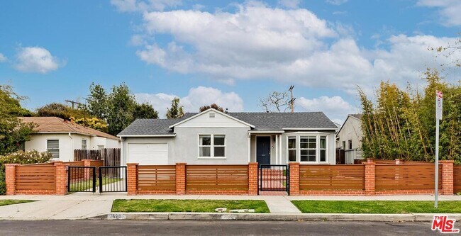 property at 1524 Louella Ave
