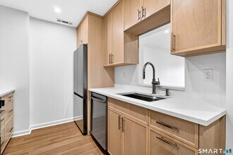 1500 Bedford St in Stamford, CT - Building Photo - Building Photo