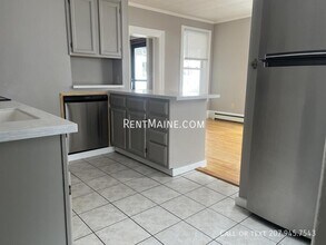 348 State St in Bangor, ME - Building Photo - Building Photo