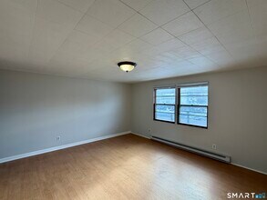 835 New Harwinton Rd in Torrington, CT - Building Photo - Building Photo