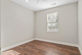 27648 State Highway 64, Unit B in Canton, TX - Foto de edificio - Building Photo