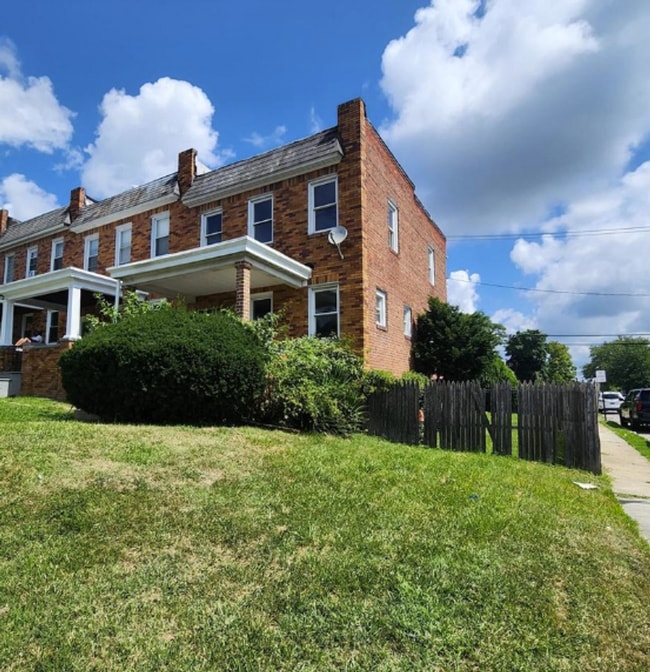 2718 Erdman Ave in Baltimore, MD - Building Photo - Building Photo