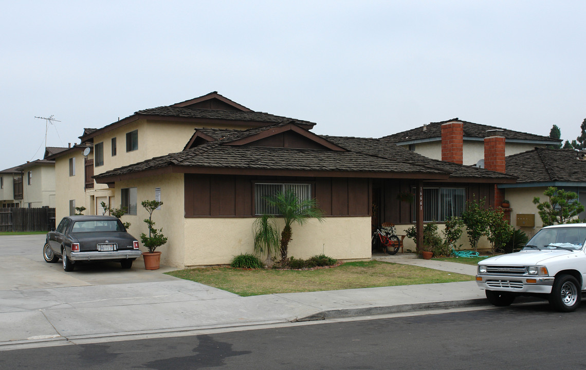 16661 Blanton St in Huntington Beach, CA - Building Photo