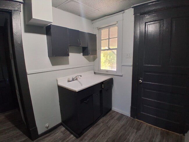 503.5 N Collett St in Danville, IL - Building Photo - Building Photo