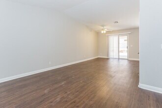 4030 W Red Coach Ave, Unit 3 in North Las Vegas, NV - Building Photo - Building Photo