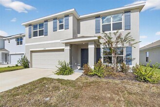 3288 Silver Date Dr in Wimauma, FL - Foto de edificio - Building Photo