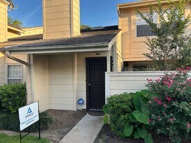 13046 Leader St in Houston, TX - Building Photo