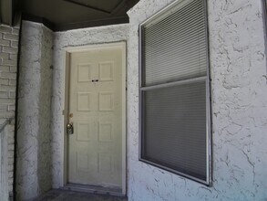 2011 Spenwick Dr in Houston, TX - Building Photo - Building Photo