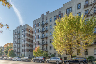 75 Prospect Park SW in Brooklyn, NY - Building Photo - Building Photo