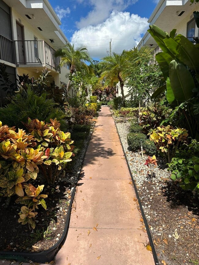 14905 Wedgefield Dr in Delray Beach, FL - Building Photo - Building Photo