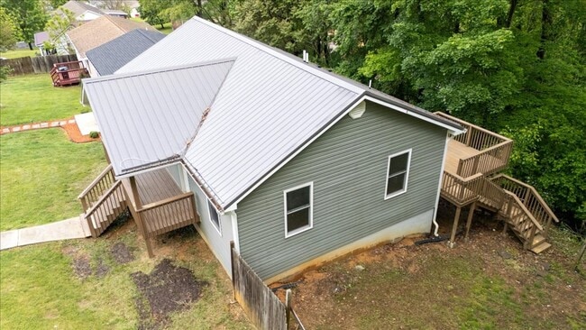213 Morton St in Radford, VA - Building Photo - Building Photo