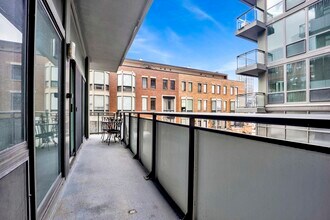 660 W Wayman St in Chicago, IL - Foto de edificio - Building Photo