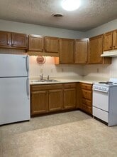 258 Blue Prince Rd, Unit 201 in Bluefield, WV - Building Photo - Building Photo