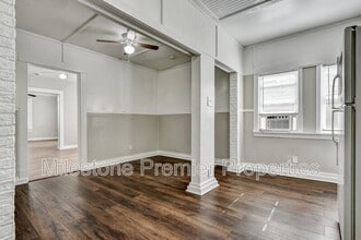 326 W Sears St in Denison, TX - Building Photo - Building Photo
