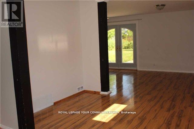 303 Kenwood Ave in Georgina, ON - Building Photo - Building Photo