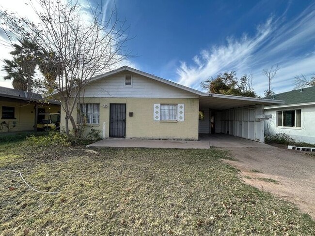 property at 920 S Wilson St