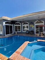 13955 NW 22nd Ct in Pembroke Pines, FL - Building Photo