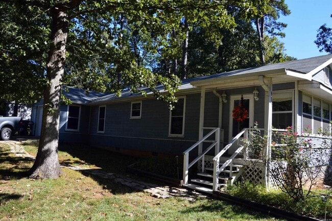 property at 417 Houston Dr