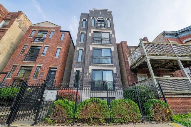 3123 W Washington Blvd, Unit 3 in Chicago, IL - Foto de edificio - Building Photo