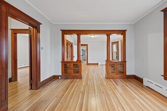 40 Winthrop St in Torrington, CT - Foto de edificio - Building Photo