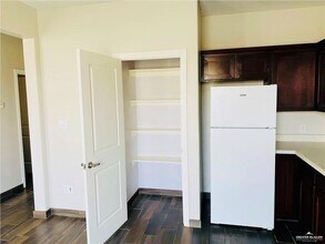 207 Fig Dr in Edinburg, TX - Building Photo - Building Photo