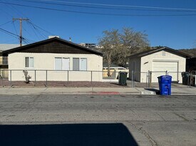 15268 Center St in Victorville, CA - Building Photo