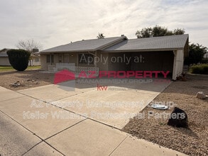 10831 W Deanne Dr in Sun City, AZ - Building Photo - Building Photo