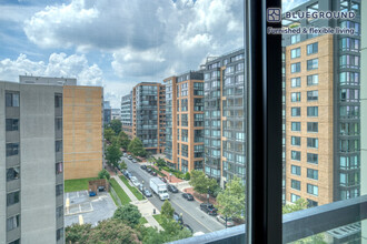 1011 4th St NW, Unit FL8-ID596 in Washington, DC - Building Photo - Building Photo