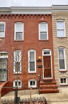 126 Burnett St in Baltimore, MD - Building Photo