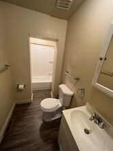 215 E Evans Ave, Unit Apartment A in Pueblo, CO - Foto de edificio - Building Photo