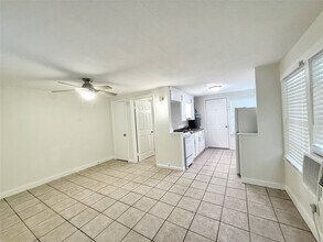 2714 Carrolton St in Houston, TX - Building Photo - Building Photo