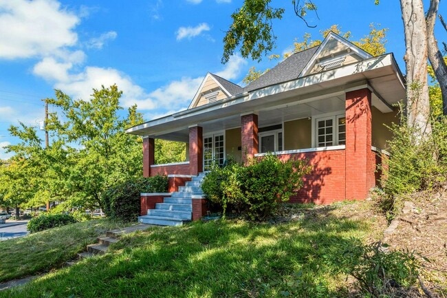 1500 14th Ave S in Birmingham, AL - Foto de edificio - Building Photo