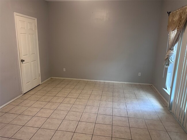 property at 11136 Village Bend Ln