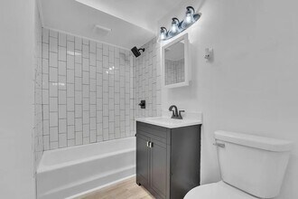 1227 Bluff Ave, Unit 1227 Bluff Avenue in Sheboygan, WI - Building Photo - Building Photo