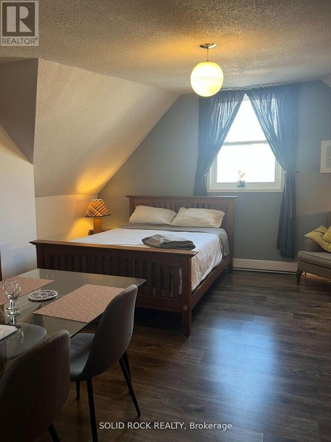 71 King St E in Brockville, ON - Building Photo - Building Photo