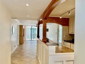 2998 NW 48th Terrace in Fort Lauderdale, FL - Foto de edificio - Building Photo