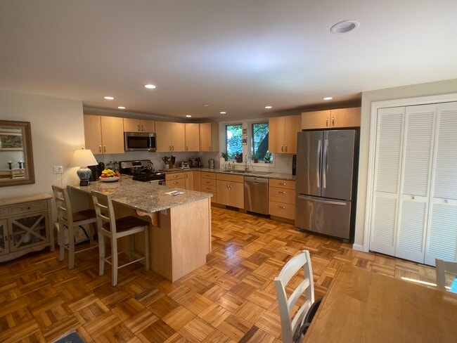 27R Eliot St, Unit 1