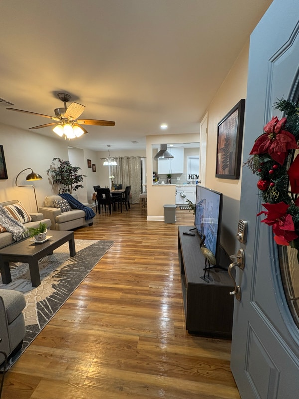 1216 Hymelia Ave in Metairie, LA - Foto de edificio - Building Photo