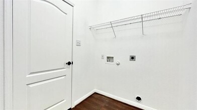 1102 Middle Brook Dr in Leander, TX - Building Photo - Building Photo