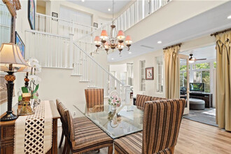 24703 Garland Dr in Santa Clarita, CA - Foto de edificio - Building Photo