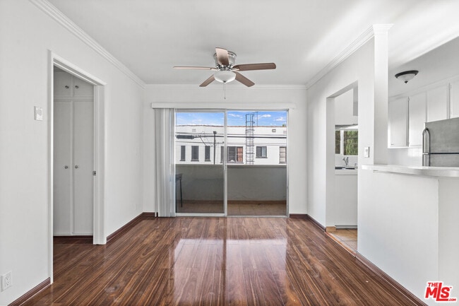 property at 1420 S Bedford St
