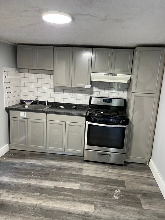 191 Scott St in Naugatuck, CT - Building Photo
