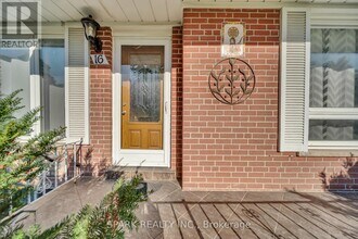 16 Horwood Dr in Brampton, ON - Building Photo - Building Photo