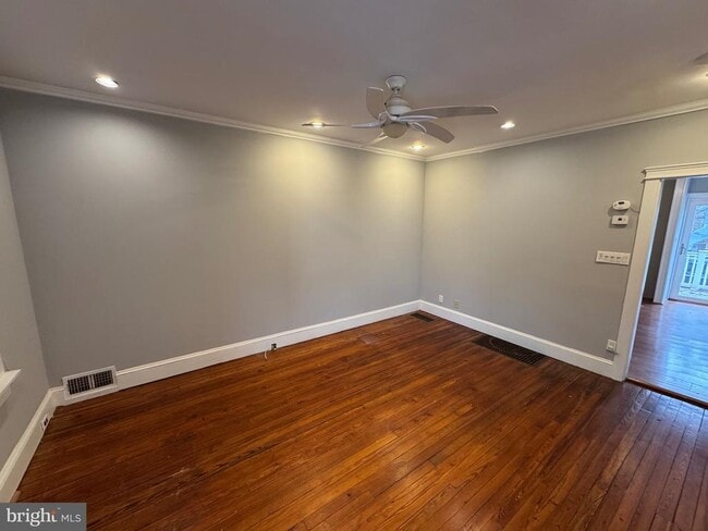 1068 Floyd Terrace in Bryn Mawr, PA - Building Photo - Building Photo