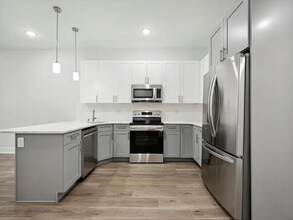 2107 N Fairhill St in Philadelphia, PA - Building Photo - Building Photo