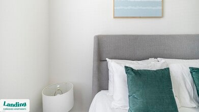 91 Jensen Dr, Unit 4217 in Houston, TX - Building Photo - Building Photo