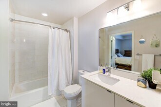 460 New York Ave NW-Unit -401 in Washington, DC - Building Photo - Building Photo