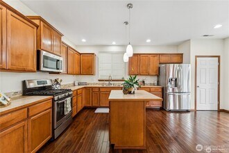 23003 42nd Dr SE in Bothell, WA - Building Photo - Building Photo