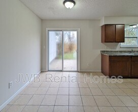 1300 Bay Hill Blvd in Orange Park, FL - Building Photo - Building Photo