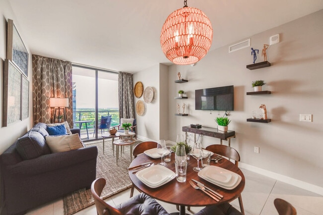 5350 NW 84th Ave, Unit SI FL15-ID1230852P in Doral, FL - Foto de edificio - Building Photo